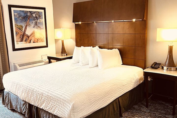 Room 42 of 68