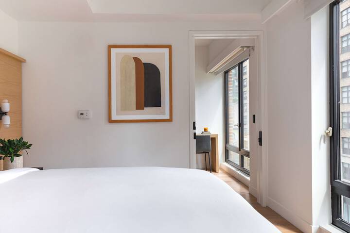 Room 100 of 143