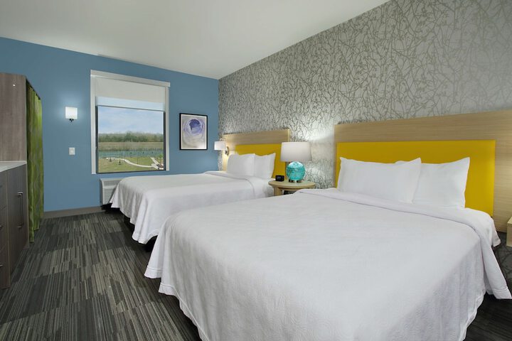 Room 40 of 74