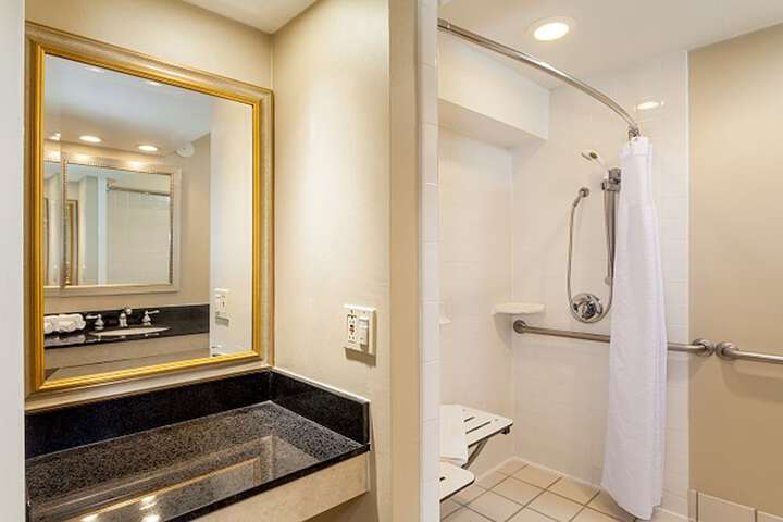 Concord Plaza Hotel