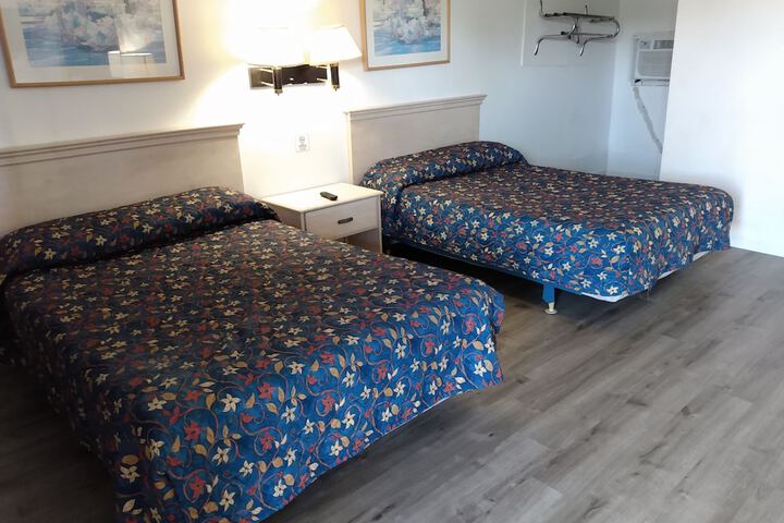 Room 26 of 34