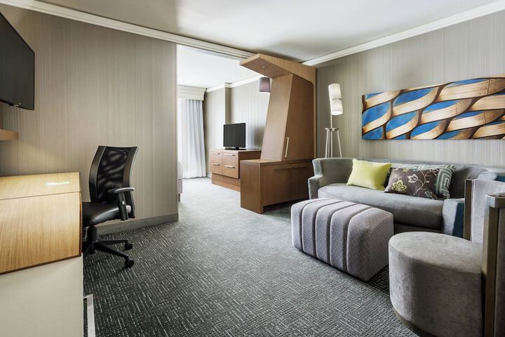 Room 26 of 80
