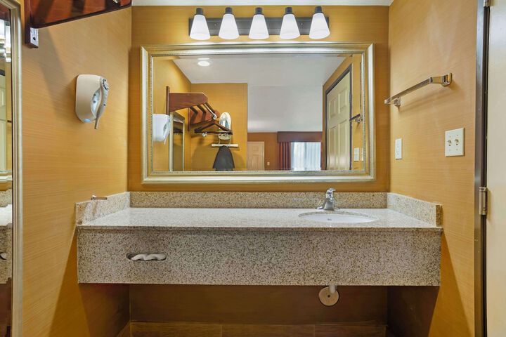 Best Western Exeter Inn & Suites