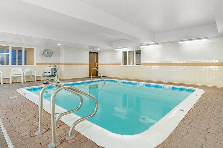Comfort Inn & Suites Sacramento - University Area