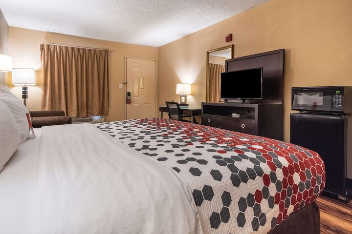 Econo Lodge Hillsboro I-35