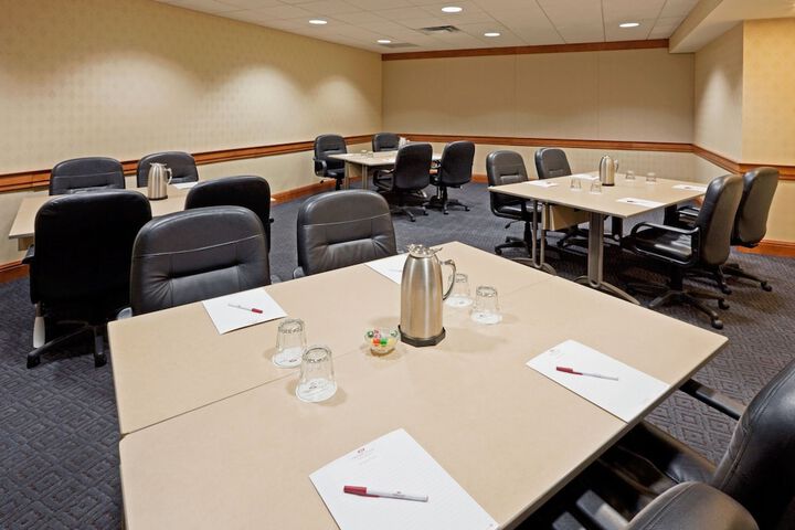 Crowne Plaza: Philadelphia - King of Prussia by IHG