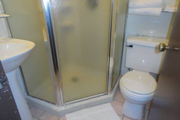 BUDGET INN SOMERSET