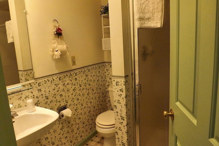 Room 17 of 58
