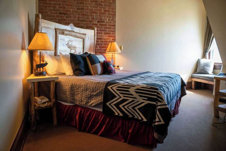 Sheridan Inn Best Western Signature Collection