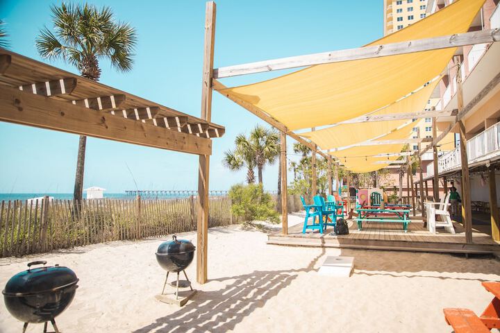 The Driftwood Lodge