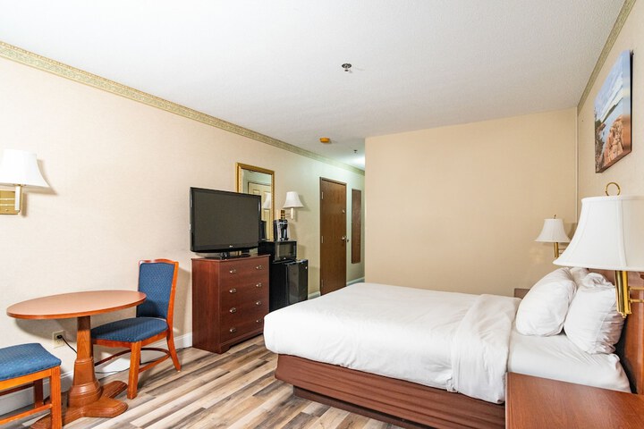Room 117 of 199