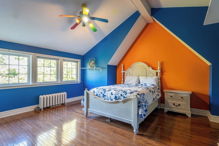 Room 46 of 69