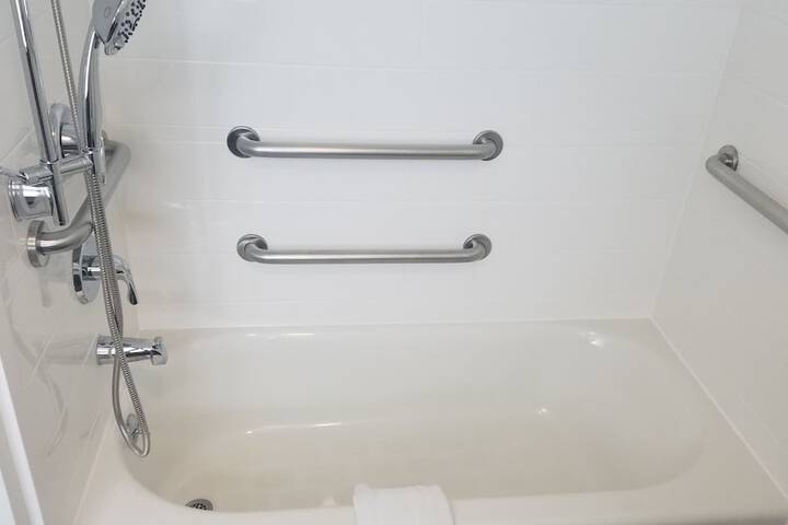 Hampton Inn & Suites Kansas City-Merriam