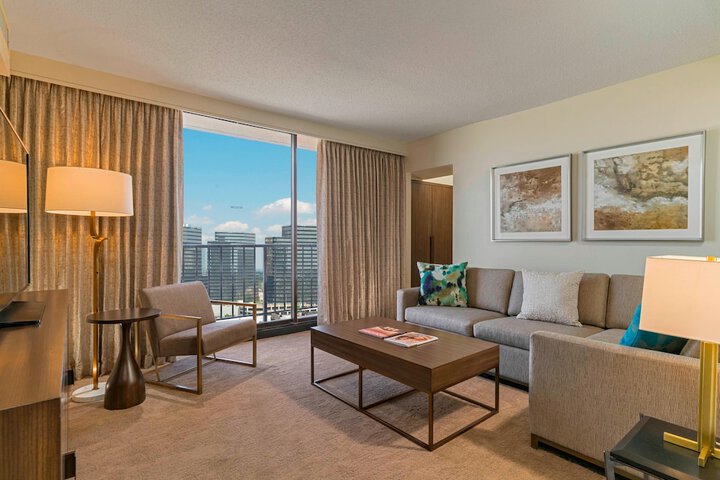 The Westin Galleria Houston