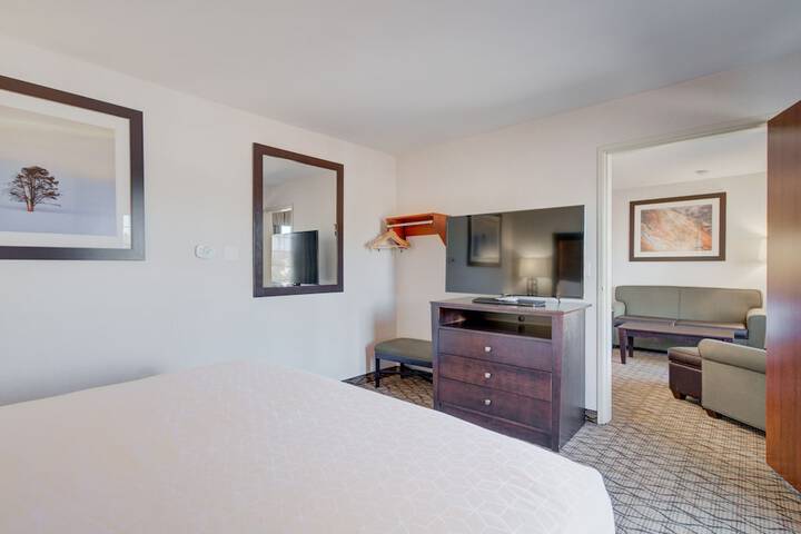 Holiday Inn West Yellowstone by IHG.