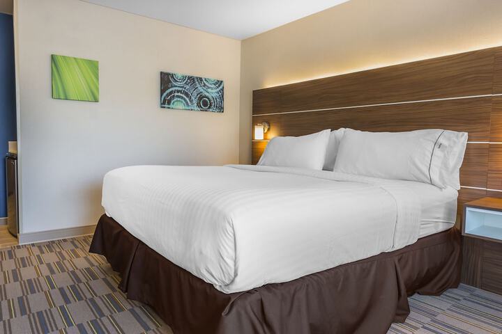 Room 20 of 39