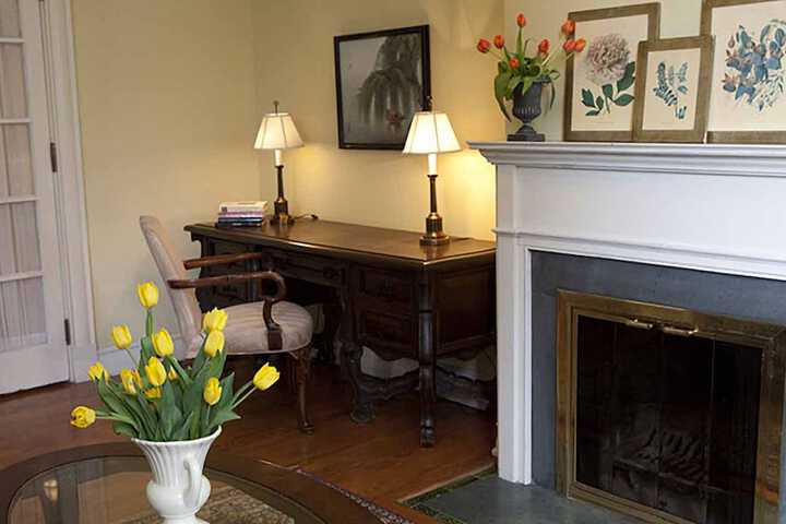 Room 27 of 62