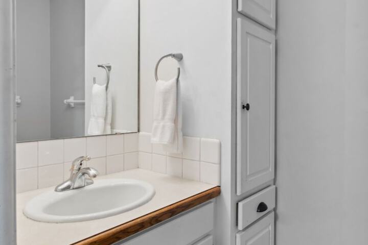 Rum River Resort In-home Pool & Sauna
