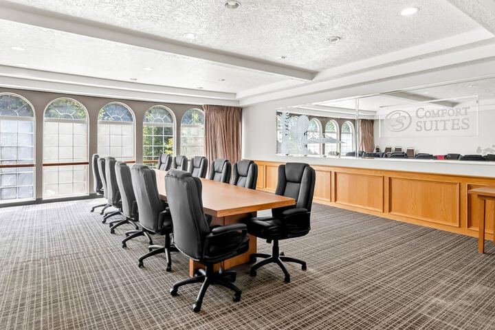 Comfort Suites Clackamas