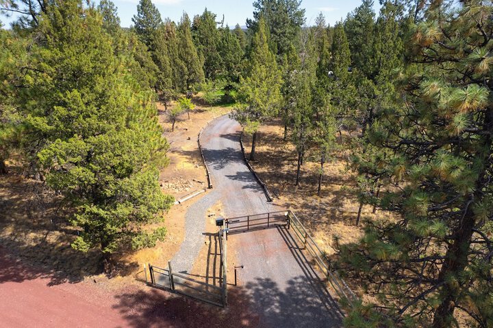 High-end Cabin 3BR 30min to Hoodoo Ski