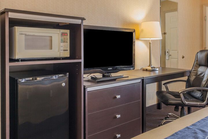 Room 14 of 24