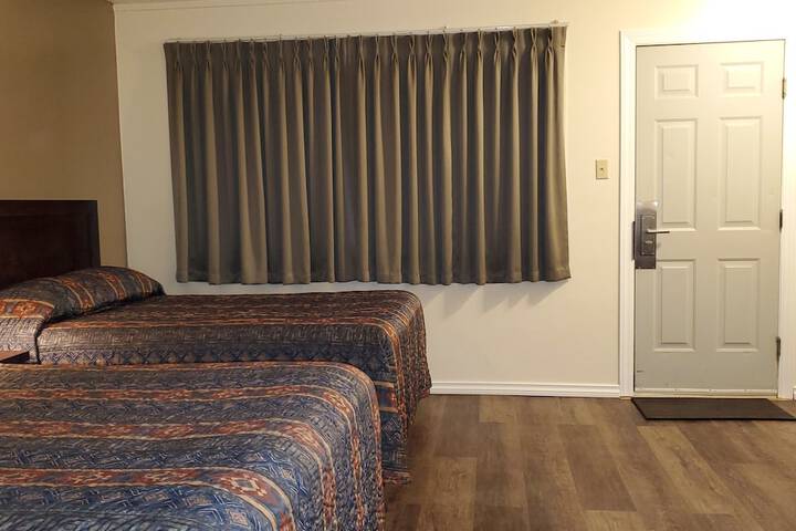 Room 16 of 22