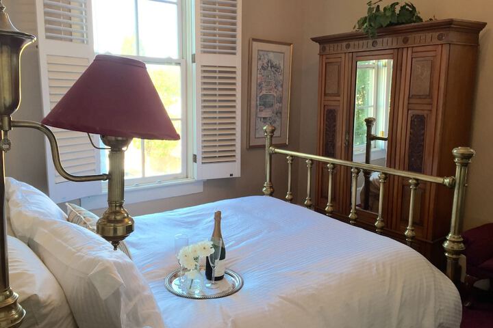 Room 28 of 44