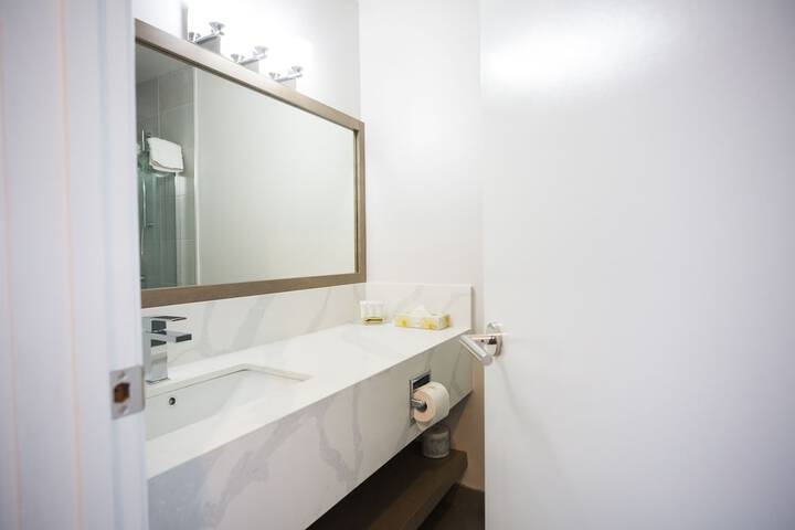 Room 16 of 31