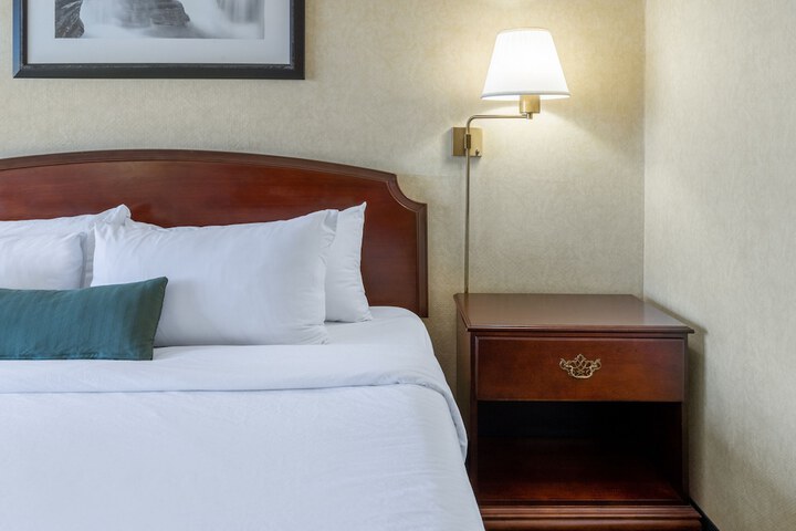 Ramada by Wyndham Reno Hotel and Casino