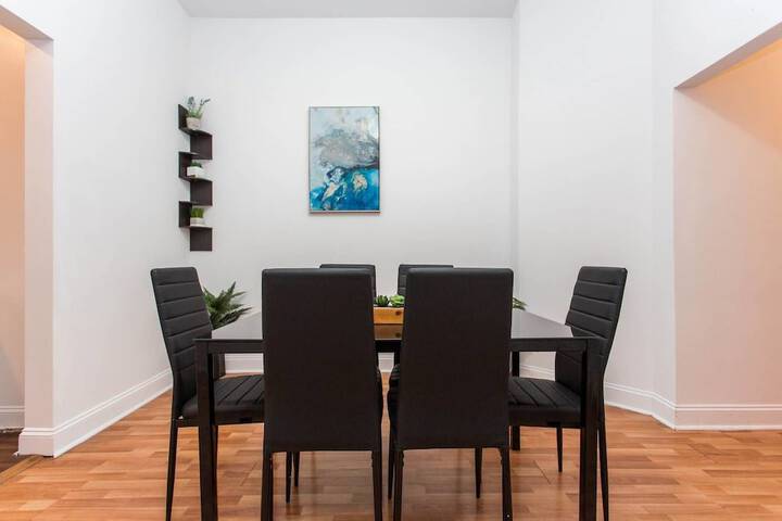 Dining 15 of 17