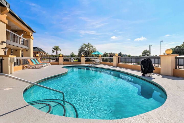 Pool 5 of 42