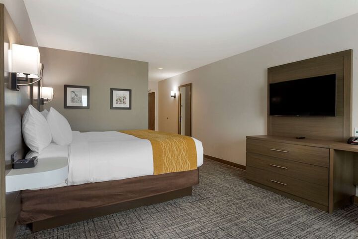 Room 15 of 36