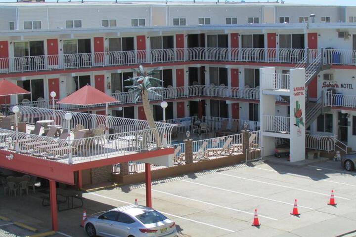Hotel 4 of 23