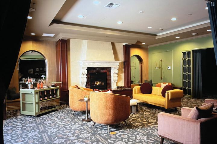 The Louie a Davenport Hotel, Autograph Collection