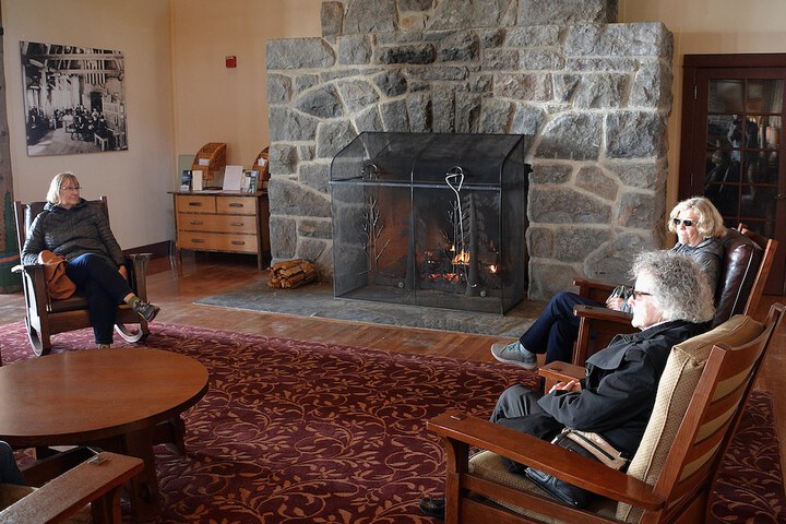 Paradise Inn