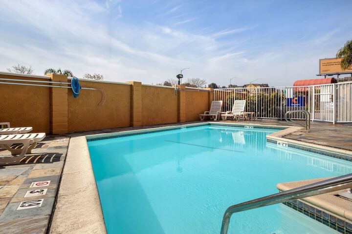 Pool 3 of 34