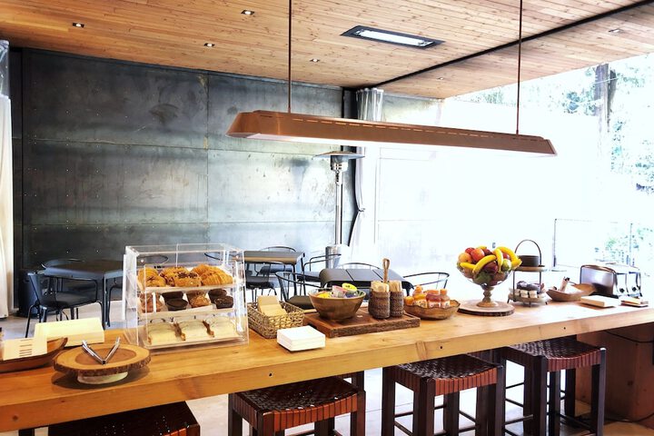Breakfast/Coffee Service 109 of 129