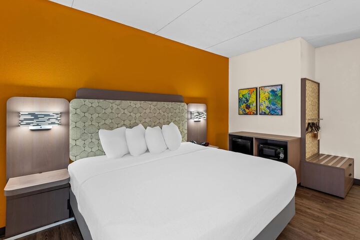 Spark by Hilton Syracuse Carrier Circle