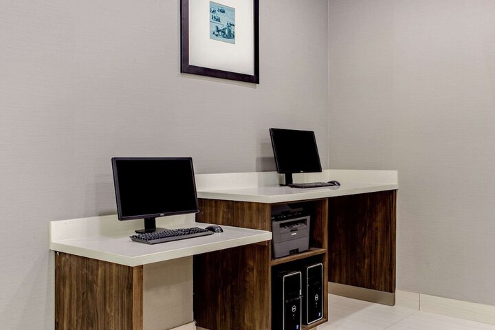 La Quinta Inn & Suites by Wyndham Northlake Fort Worth