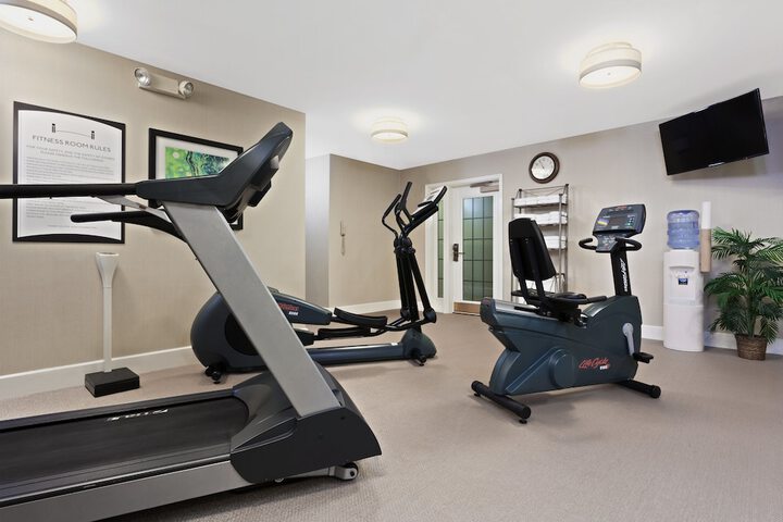 Staybridge Suites South Springfield by IHG