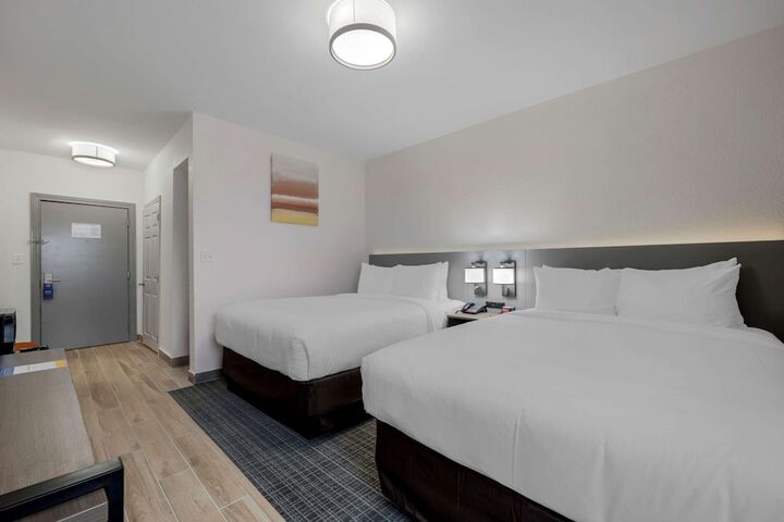 Room 43 of 59