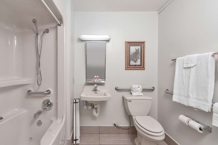 Econo Lodge Inn & Suites Shelbyville