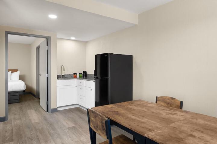 Days Inn by Wyndham Safford AZ