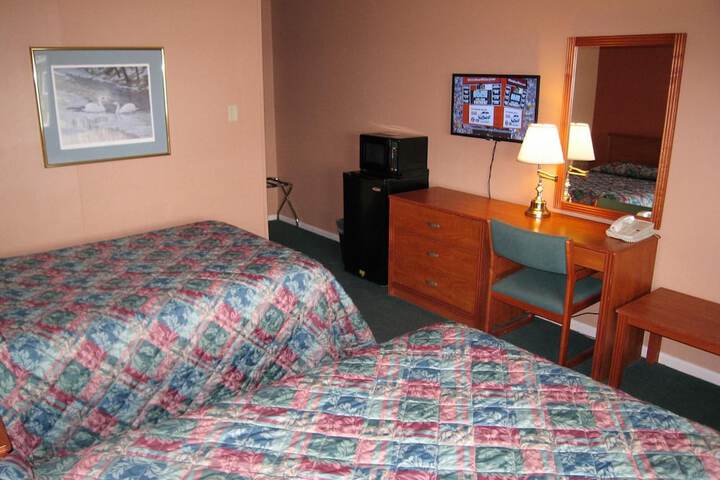 Room 33 of 38