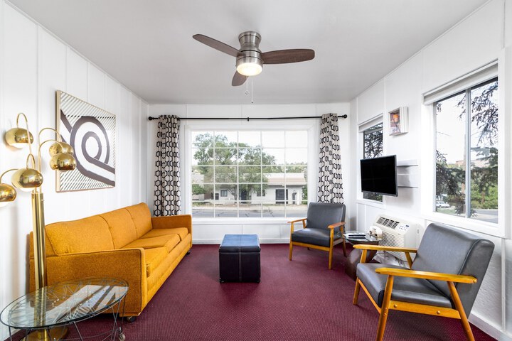 Room 42 of 56