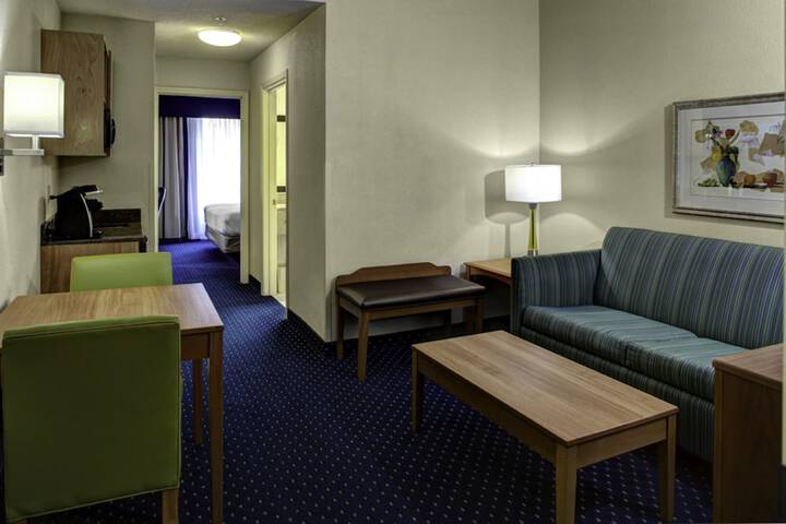 Room 15 of 29