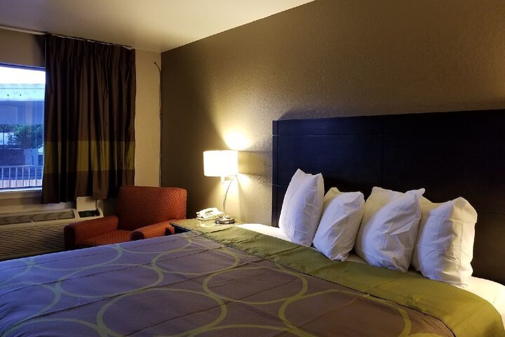Room 36 of 46