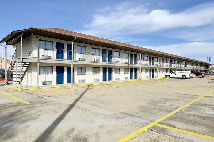 Hotel 13 of 72