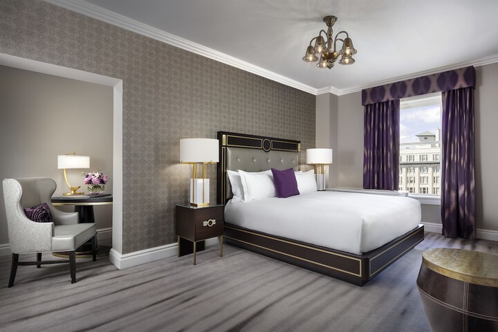 Room 21 of 105