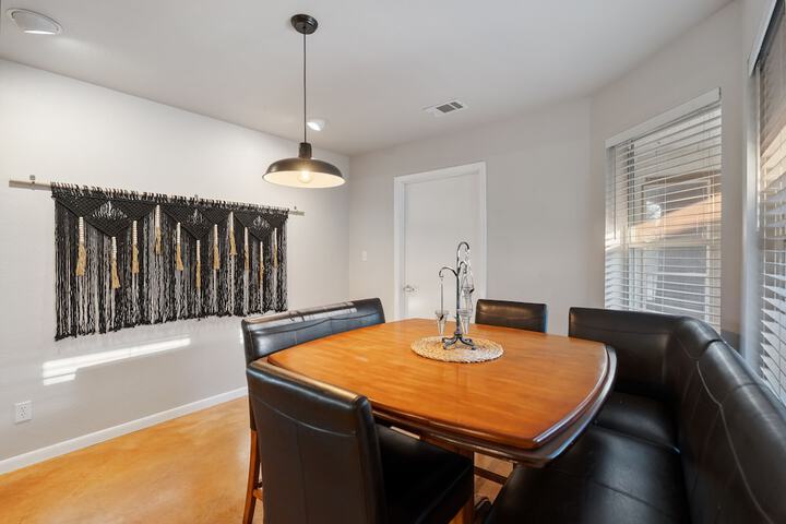 Pet-friendly Marble Falls Home w / Hot Tub!